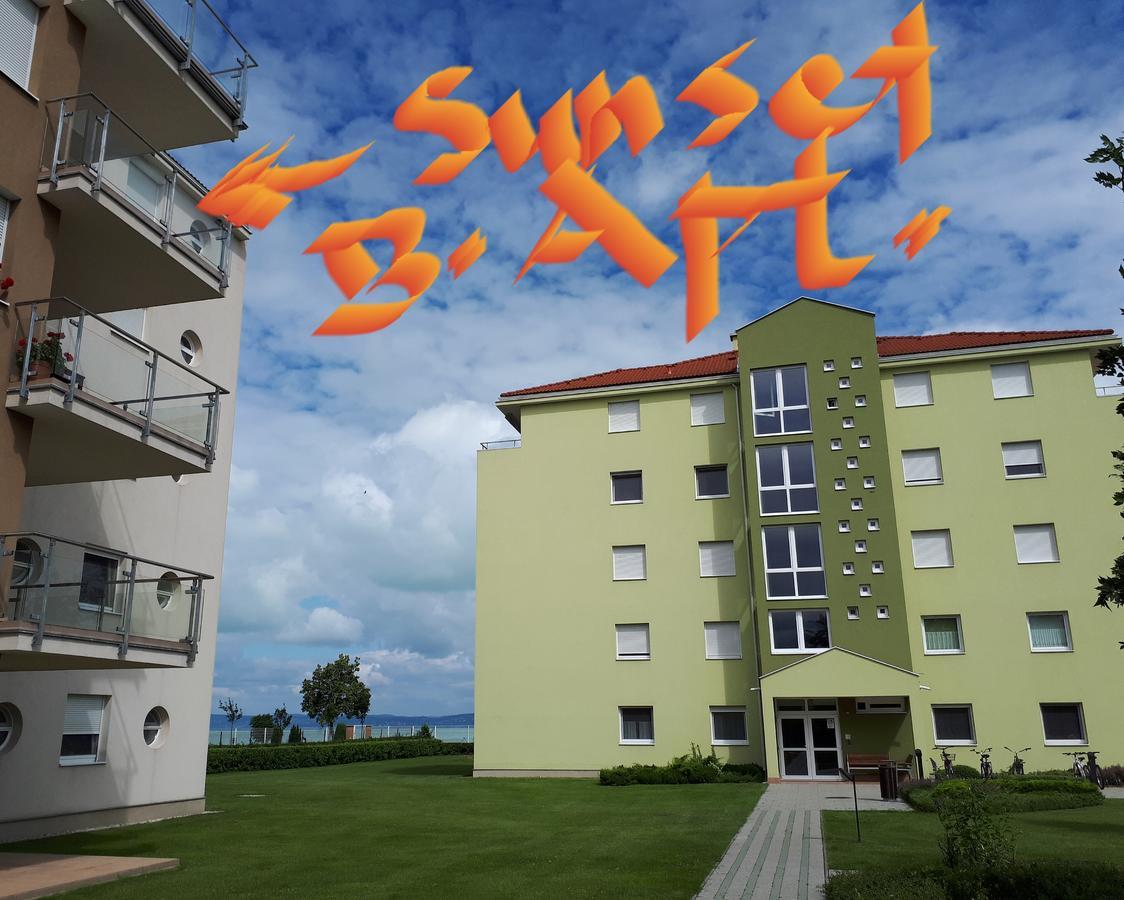 Sunset Beach Apartment Siófok Esterno foto